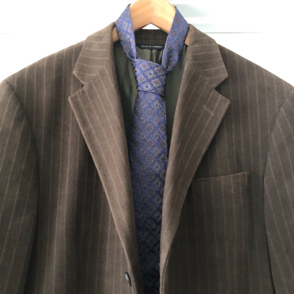 Hugo Boss Italian Silk Tie - Picture 4 of 9